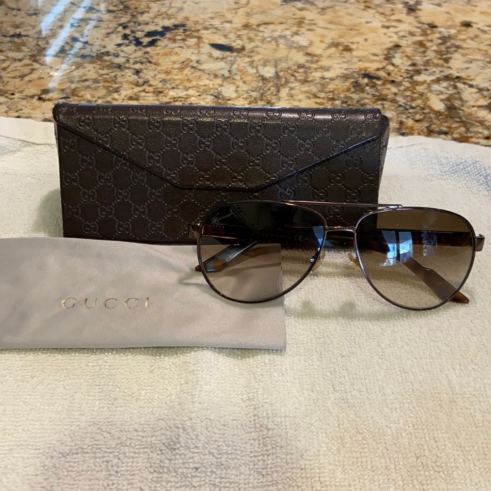 Gucci Aviator Sunglasses! Style GG 2898/S